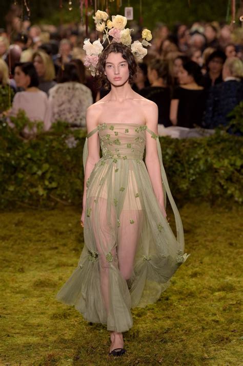 dior ss17 bermuda tiziana|Christian Dior Spring 2017 Couture Collection .